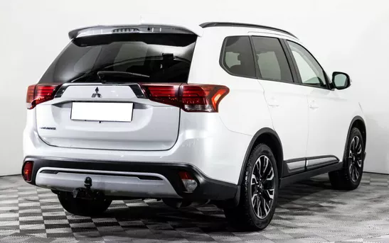 Mitsubishi Outlander 2.00 вариатор, фото №1