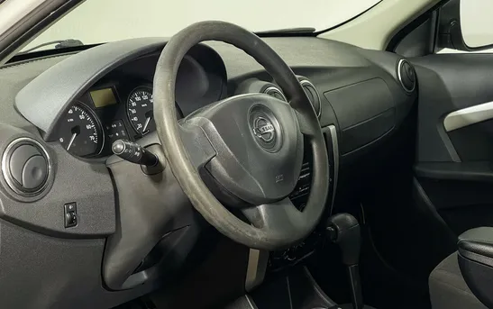 Nissan Almera 1.60 автоматическая, фото №1