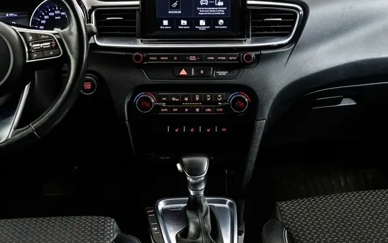 Kia Ceed 1.40 робот, фото №1