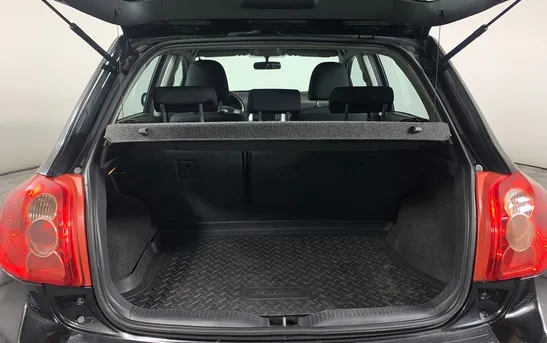 Toyota Auris 1.60 механика, фото №1