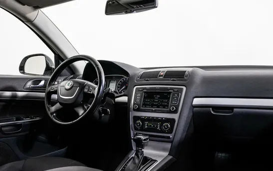 Skoda Octavia 1.80 робот, фото №1