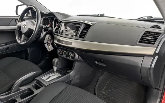 Mitsubishi Lancer 1.60 автоматическая, фото №1