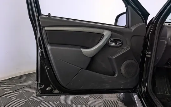 Renault Duster 2.00 автоматическая, фото №1