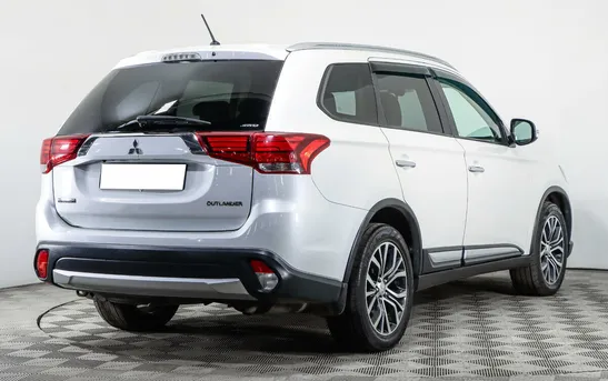 Mitsubishi Outlander 2.40 вариатор, фото №1