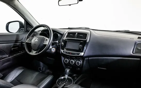 Mitsubishi ASX 1.80 вариатор, фото №1