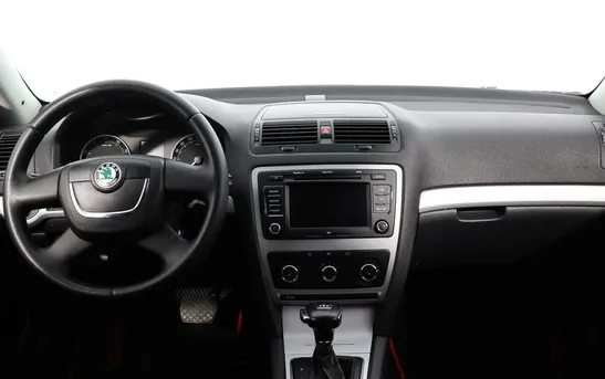 Skoda Octavia 1.80 робот, фото №1
