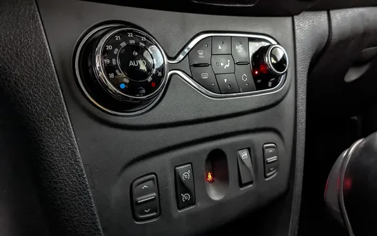 Renault Sandero 1.60 автоматическая, фото №1