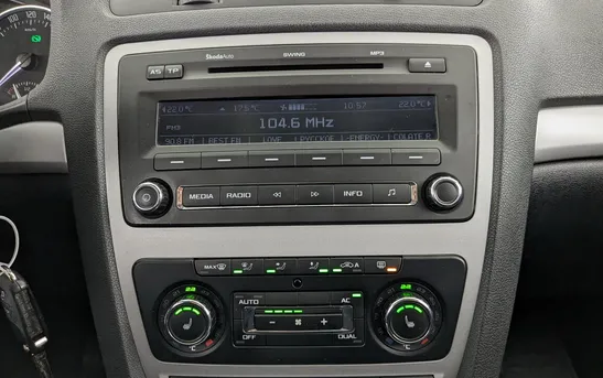 Skoda Octavia 1.60 автоматическая, фото №1