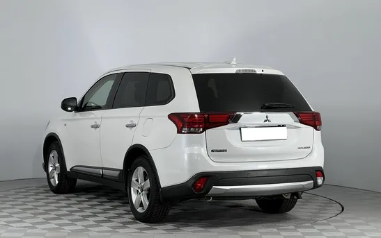 Mitsubishi Outlander 2.00 вариатор, фото №1