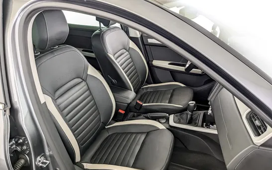 Renault Arkana 1.30 вариатор, фото №1