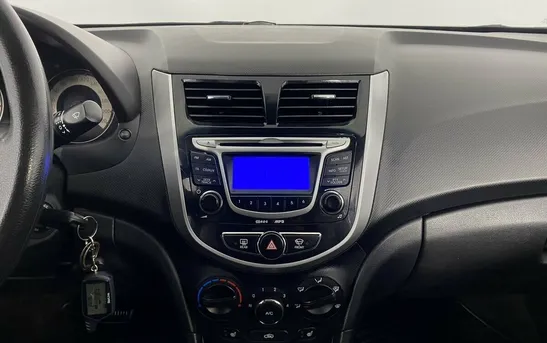 Hyundai Solaris 1.60 автоматическая, фото №1