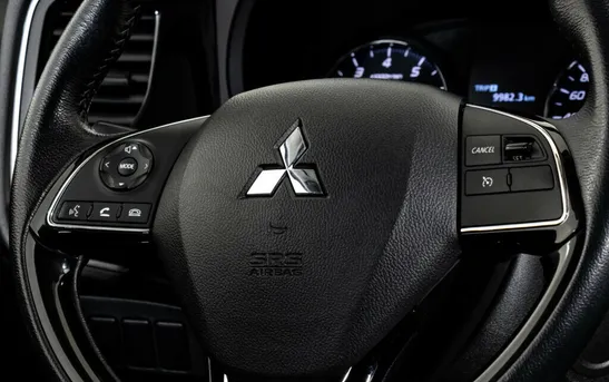 Mitsubishi Outlander 2.00 вариатор, фото №1