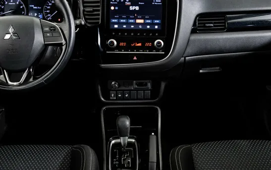 Mitsubishi Outlander 2.00 вариатор, фото №1