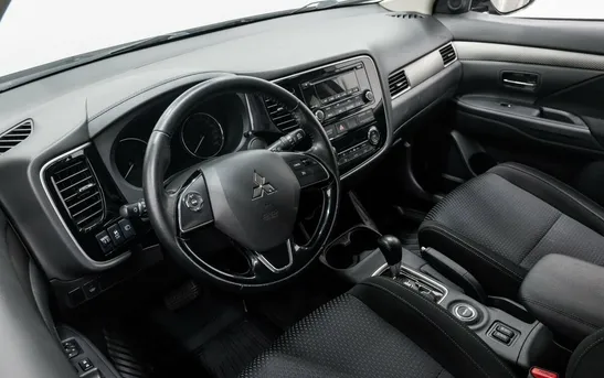 Mitsubishi Outlander 2.00 вариатор, фото №1