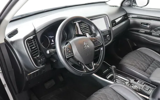 Mitsubishi Outlander 2.40 вариатор, фото №1