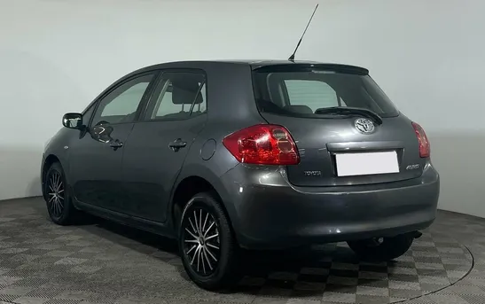Toyota Auris 1.60 робот, фото №1