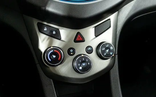 Chevrolet Aveo 1.60 автоматическая, фото №1