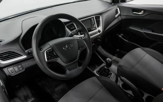 Hyundai Solaris 1.60 механика, фото №1