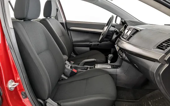 Mitsubishi Lancer 1.60 автоматическая, фото №1