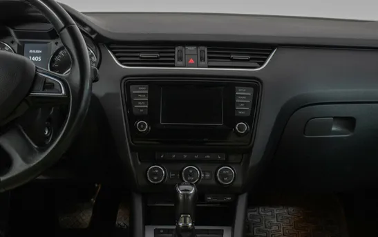 Skoda Octavia 1.80 робот, фото №1