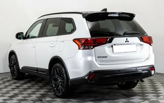 Mitsubishi Outlander 2.00 вариатор, фото №1