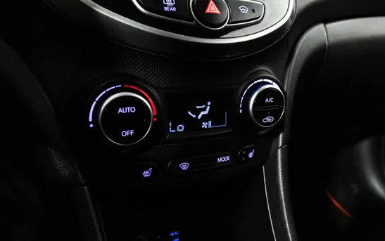 Hyundai Solaris 1.60 автоматическая, фото №1