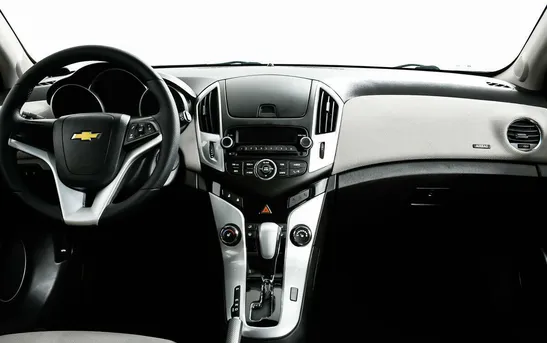 Chevrolet Cruze 1.60 автоматическая, фото №1
