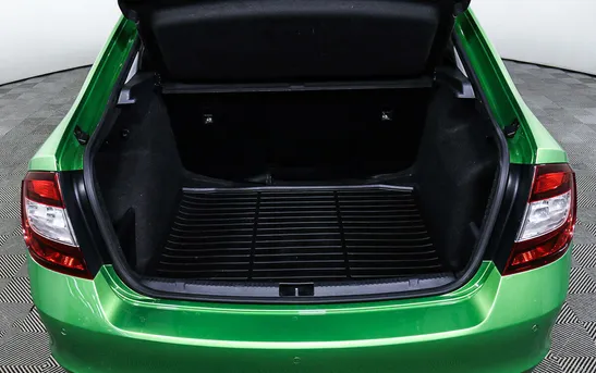 Skoda Rapid 1.40 робот, фото №1