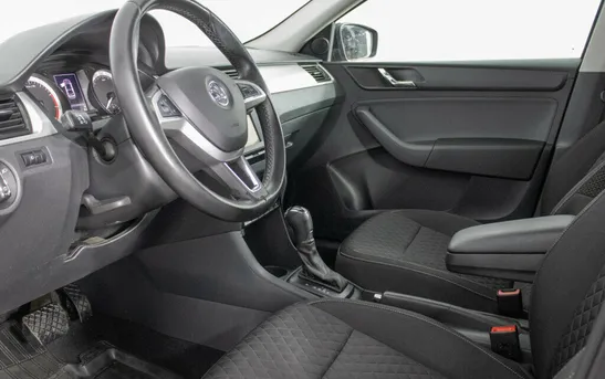 Skoda Rapid 1.40 робот, фото №1