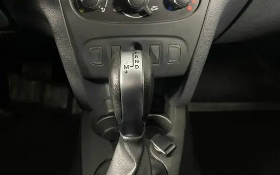 Renault Logan 1.60 вариатор, фото №1