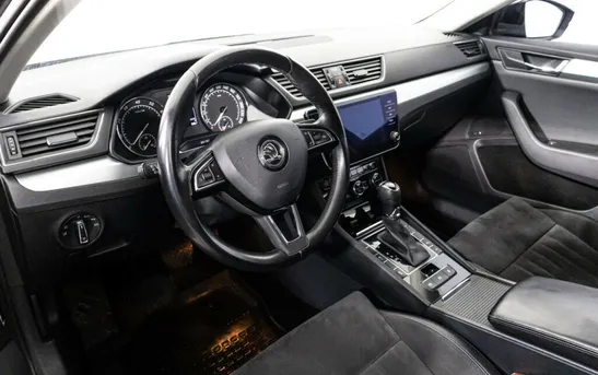 Skoda Superb 2.00 робот, фото №1