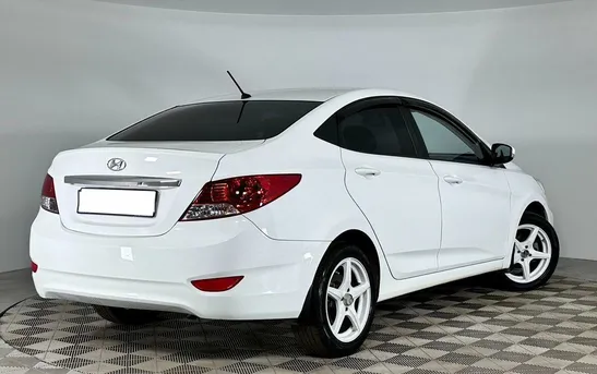 Hyundai Solaris 1.60 механика, фото №1