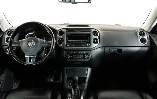 Volkswagen Tiguan 2.00 автоматическая, фото №1