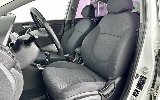 Hyundai Solaris 1.60 механика, фото №1