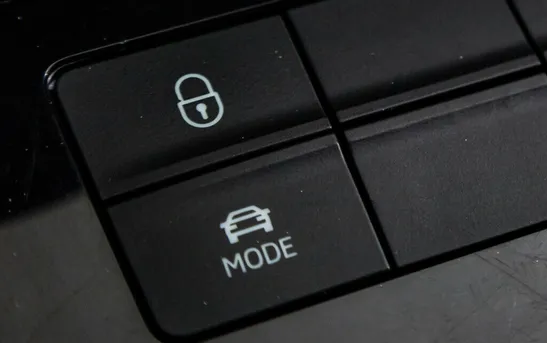 Skoda Octavia 1.80 робот, фото №1