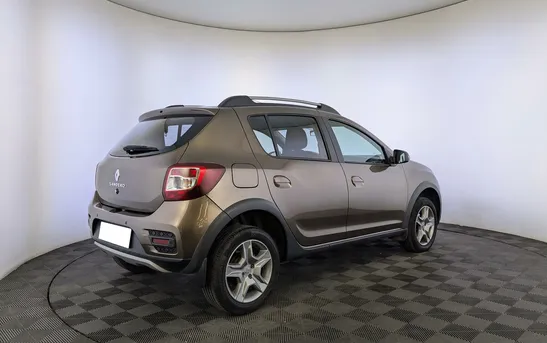 Renault Sandero 1.60 автоматическая, фото №1