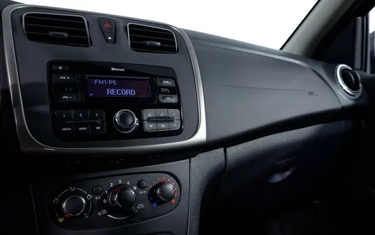 Renault Sandero 1.60 автоматическая, фото №1