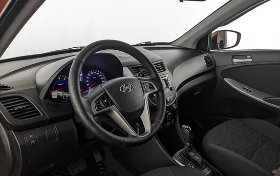 Hyundai Solaris 1.60 автоматическая, фото №1