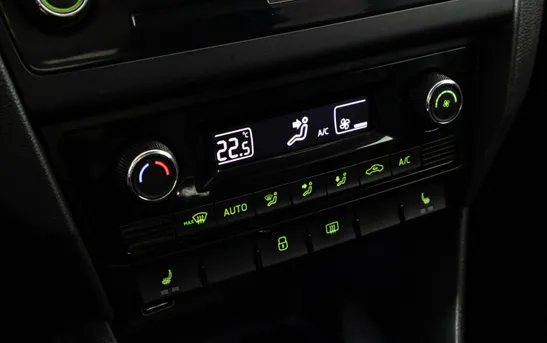 Skoda Rapid 1.40 робот, фото №1