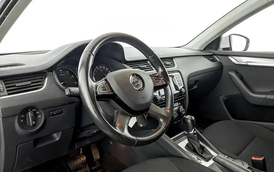 Skoda Octavia 1.80 робот, фото №1