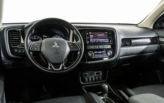 Mitsubishi Outlander 2.00 вариатор, фото №1