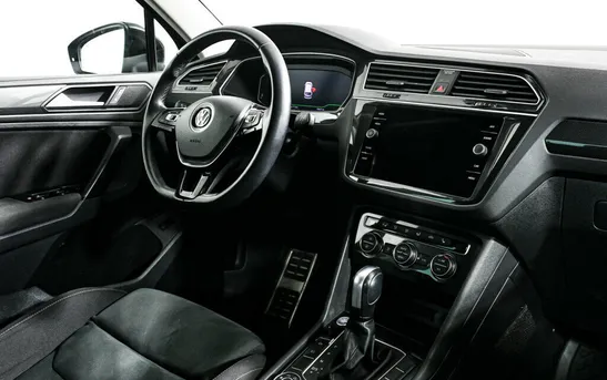 Volkswagen Tiguan 2.00 робот, фото №1