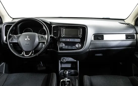Mitsubishi Outlander 2.00 вариатор, фото №1