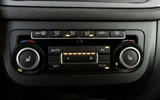 Volkswagen Tiguan 2.00 автоматическая, фото №1