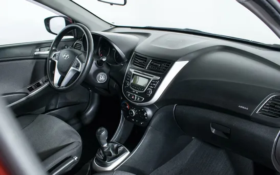 Hyundai Solaris 1.60 механика, фото №1