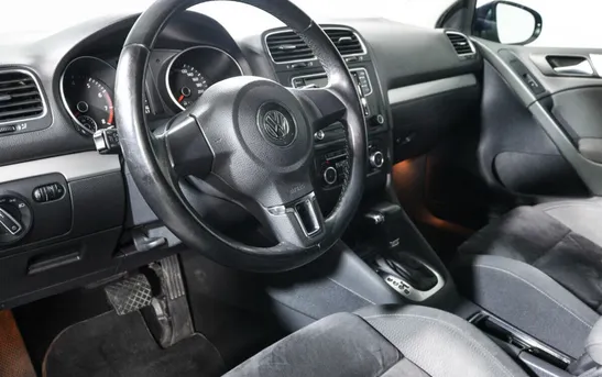 Volkswagen Golf 1.40 робот, фото №1