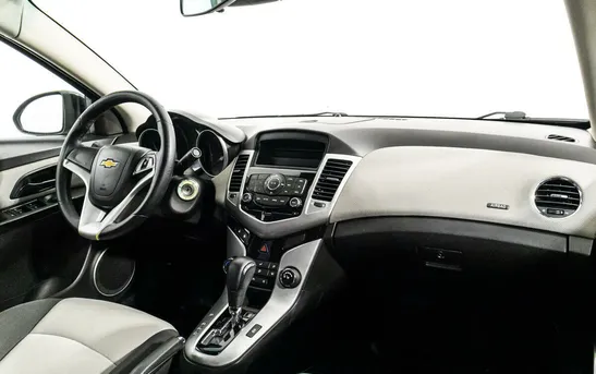 Chevrolet Cruze 1.80 автоматическая, фото №1