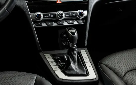 Hyundai Elantra 2.00 автоматическая, фото №1