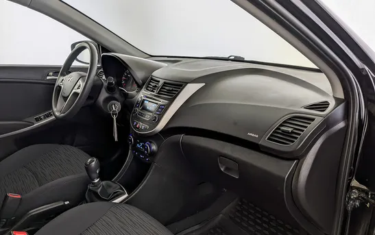 Hyundai Solaris 1.60 механика, фото №1