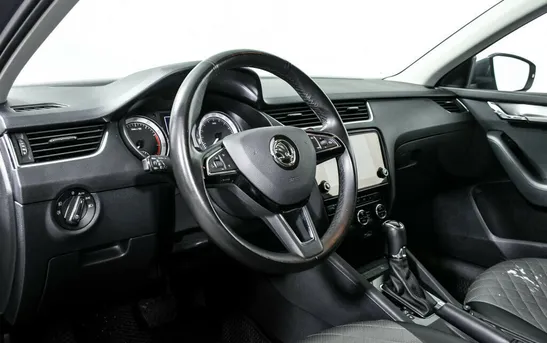 Skoda Octavia 1.80 робот, фото №1